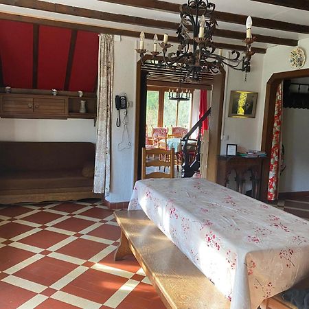 Propriete Bordee D'Etangs, Propice A La Detente Florenville Extérieur photo