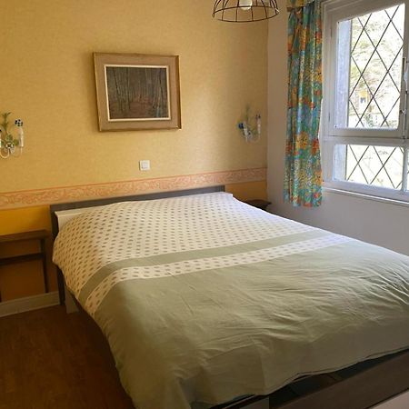 Propriete Bordee D'Etangs, Propice A La Detente Florenville Extérieur photo