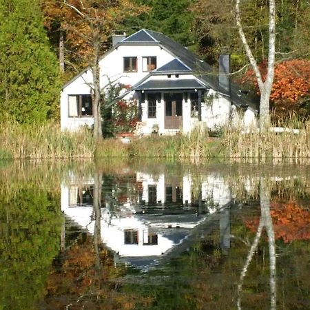 Propriete Bordee D'Etangs, Propice A La Detente Florenville Extérieur photo