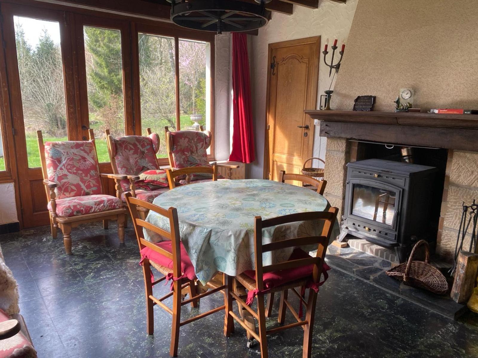 Propriete Bordee D'Etangs, Propice A La Detente Florenville Extérieur photo